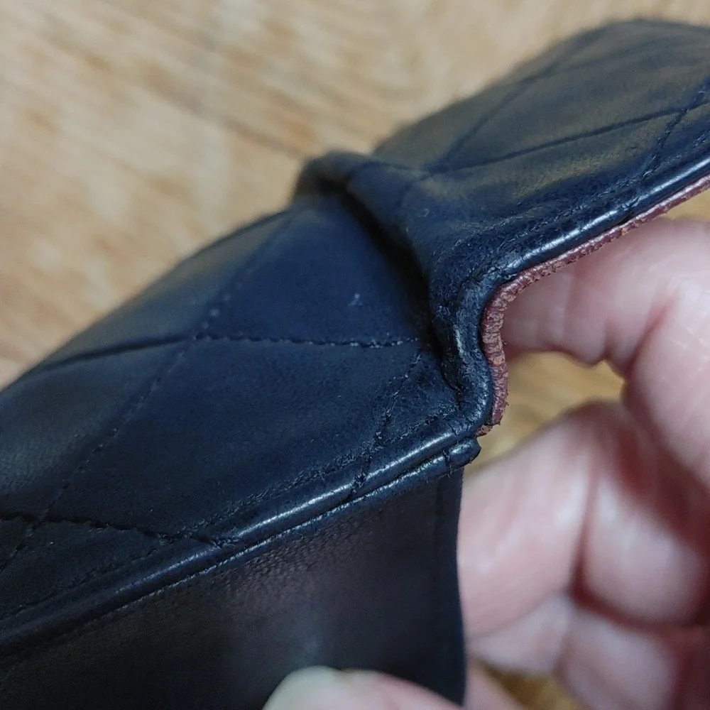 Vintage CHANEL Navy Quilted Leather Wallet - Picture 17 of 17